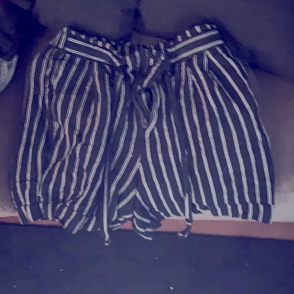 High rise loose fitting shorts